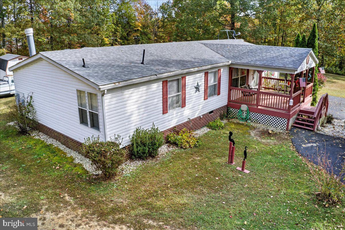 220 Chalklevel Road photo 1