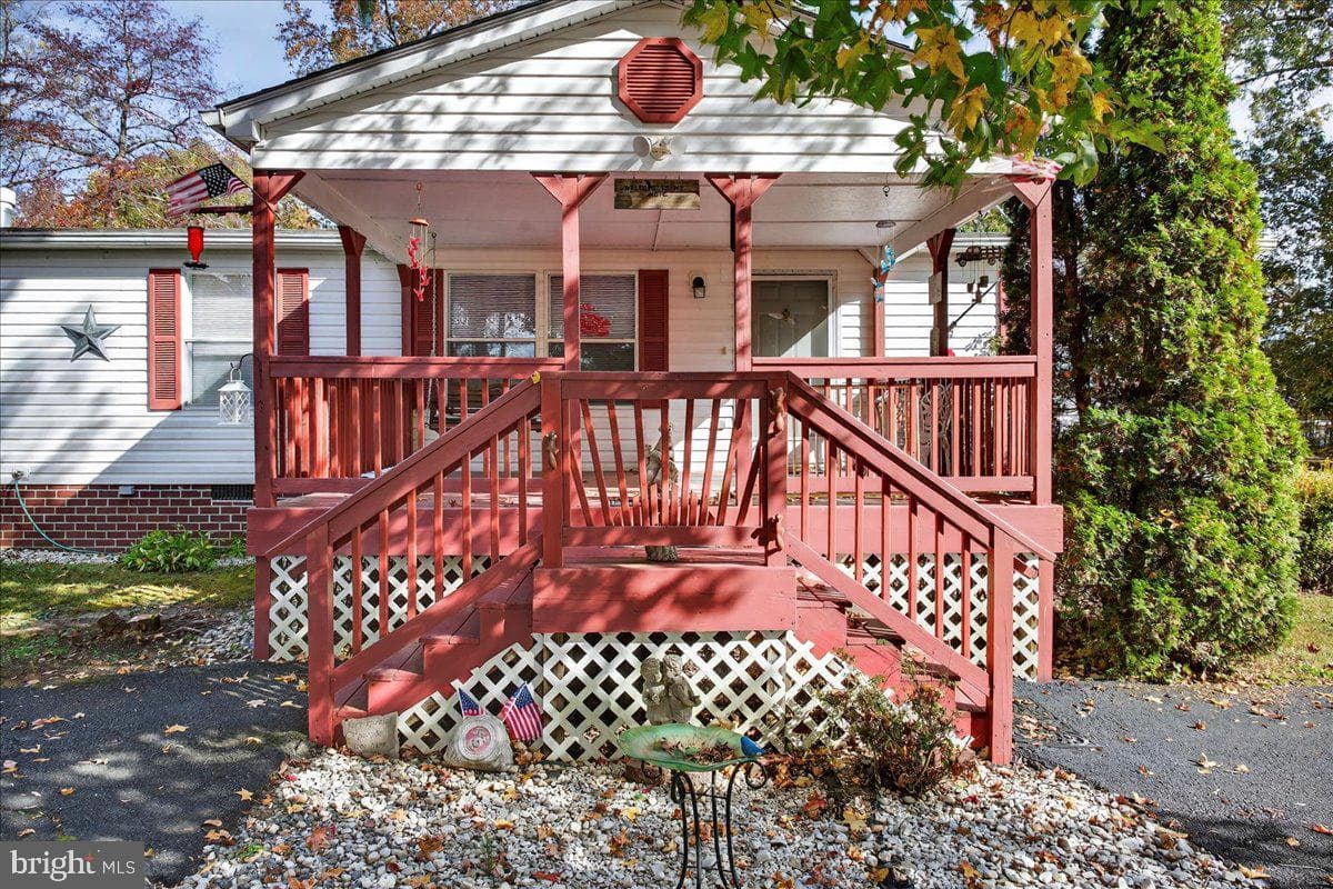 220 Chalklevel Road photo 10