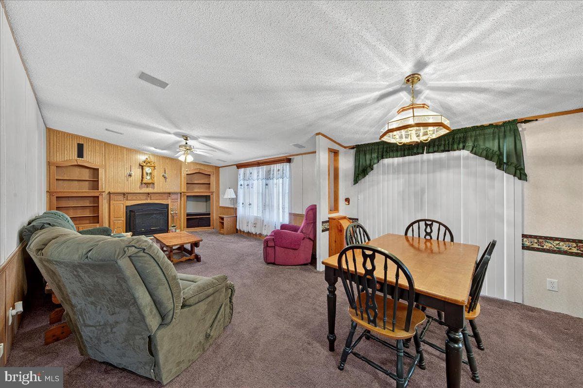 220 Chalklevel Road photo 40