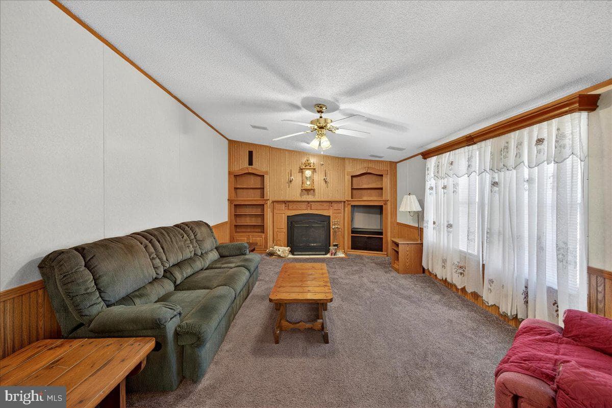 220 Chalklevel Road photo 41
