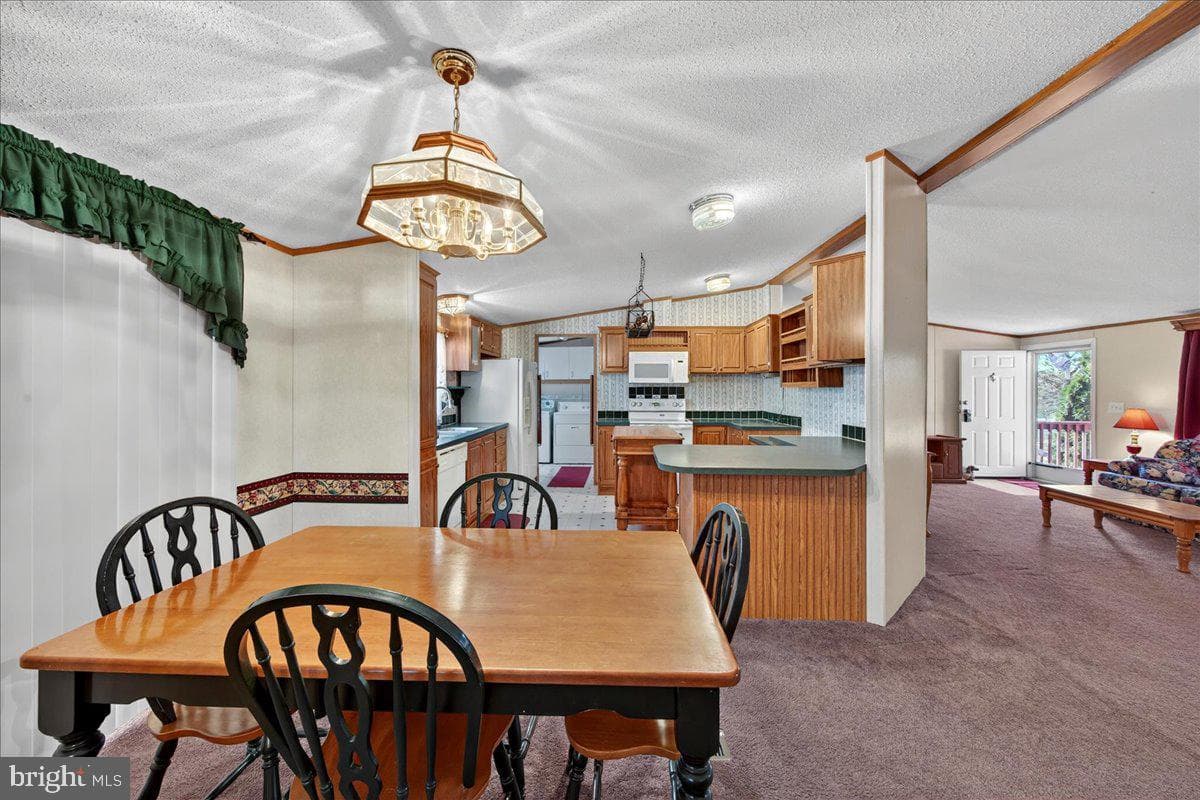 220 Chalklevel Road photo 42