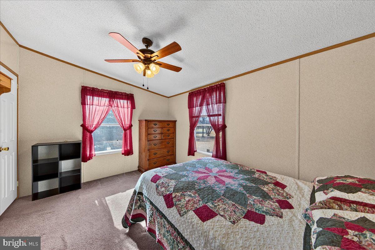 220 Chalklevel Road photo 52