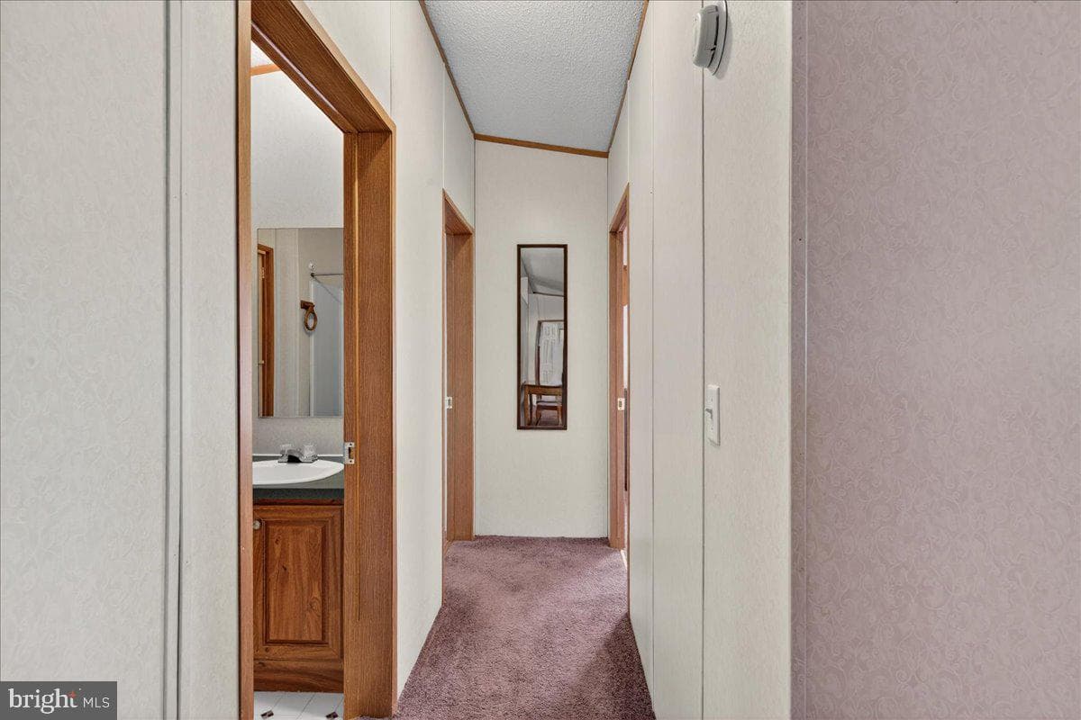 220 Chalklevel Road photo 56
