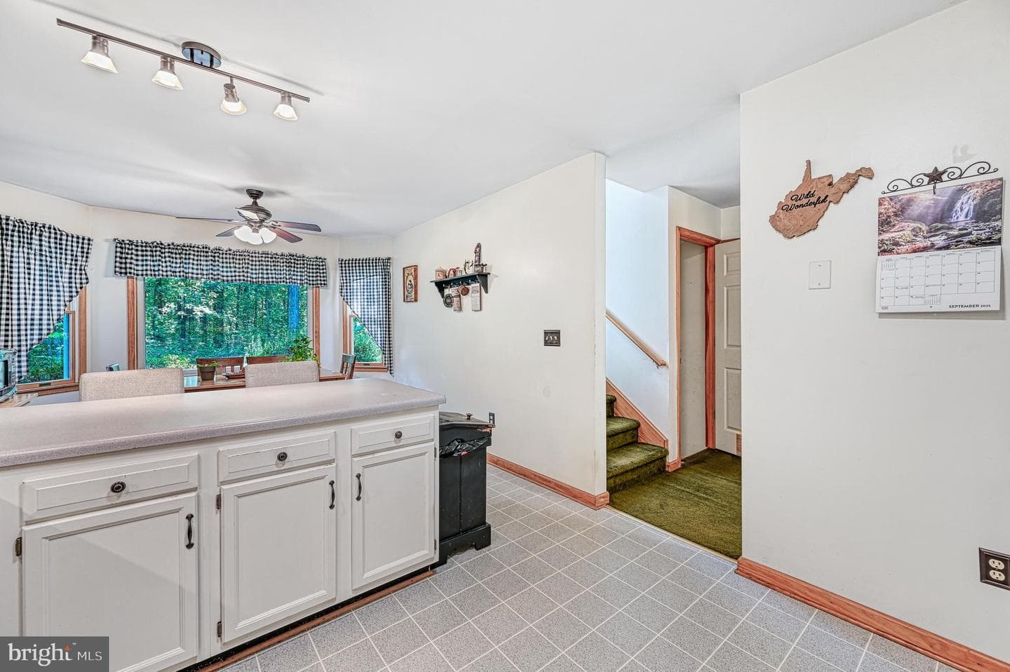 1270 Kennon Road photo 21
