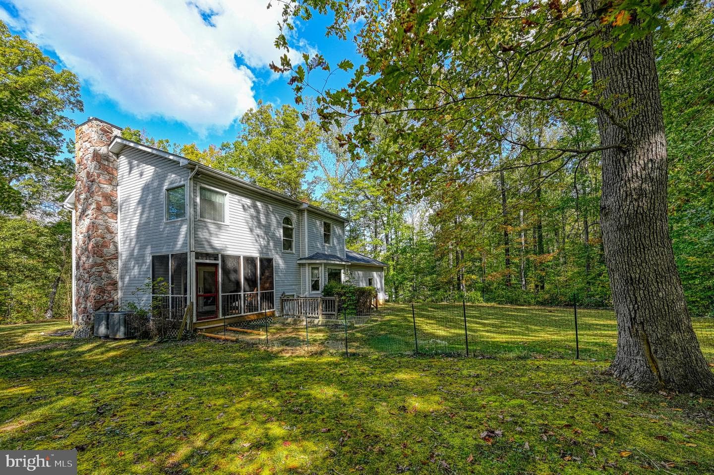 1270 Kennon Road photo 5