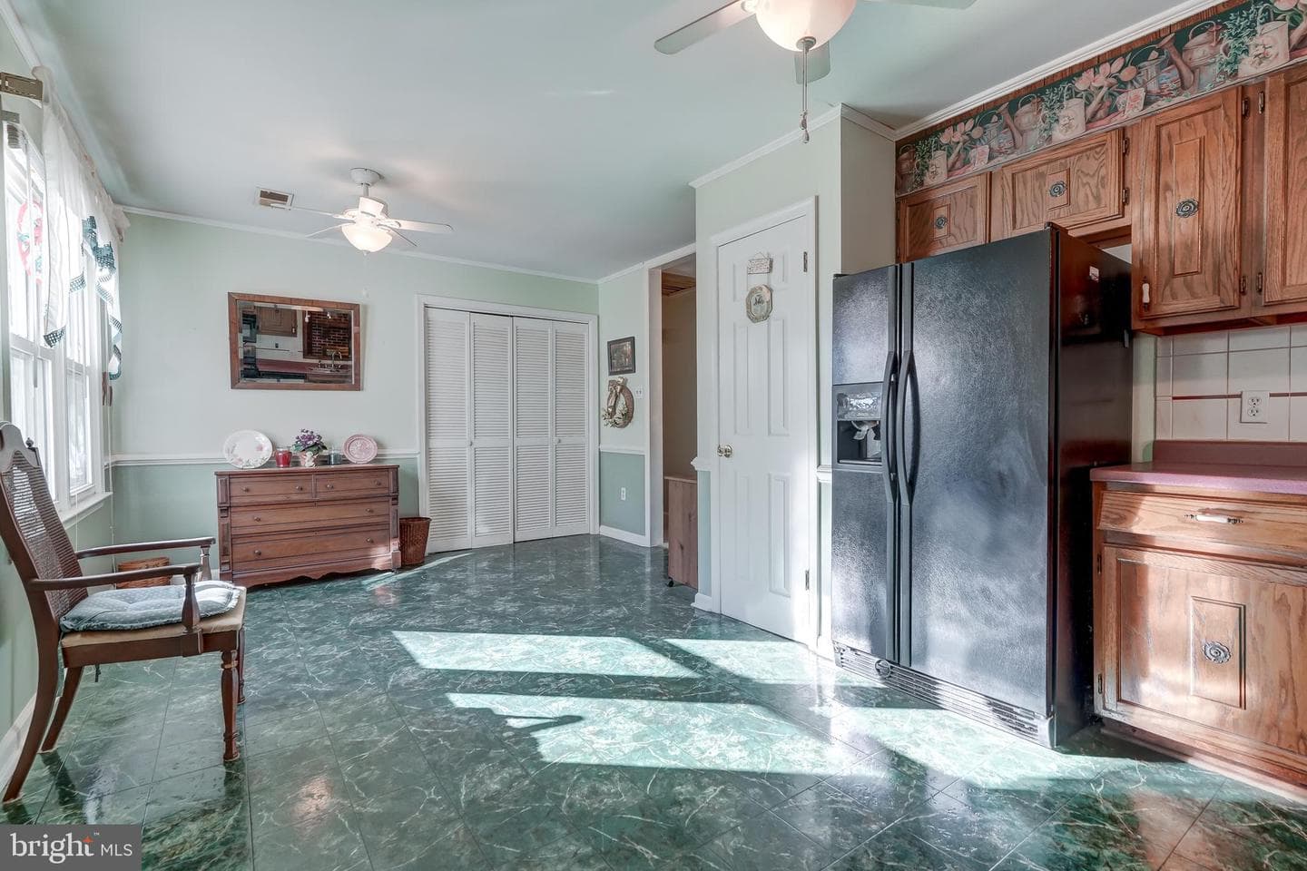 209 Walnut Woods Drive photo 12