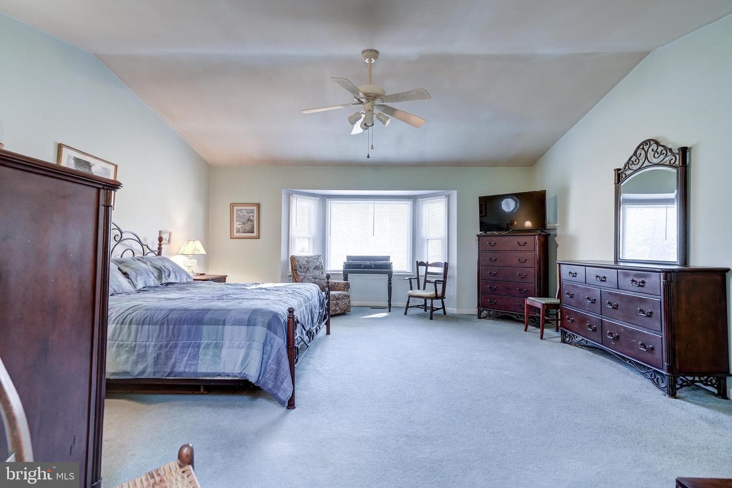 209 Walnut Woods Drive photo 23