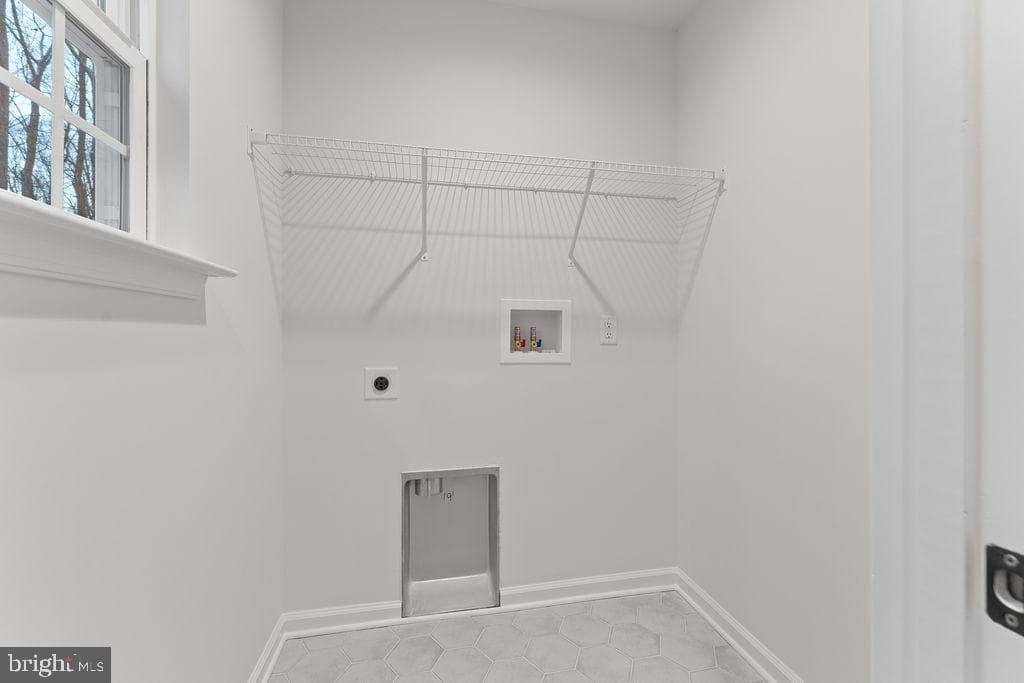 145 Everett Lane photo 31