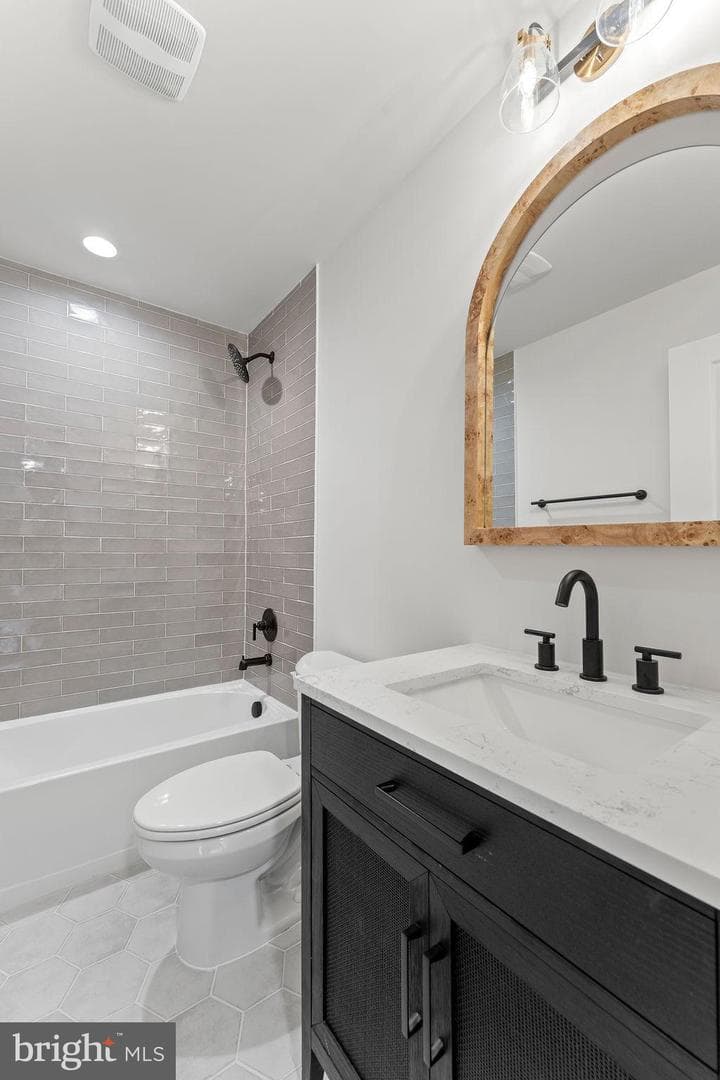 145 Everett Lane photo 36