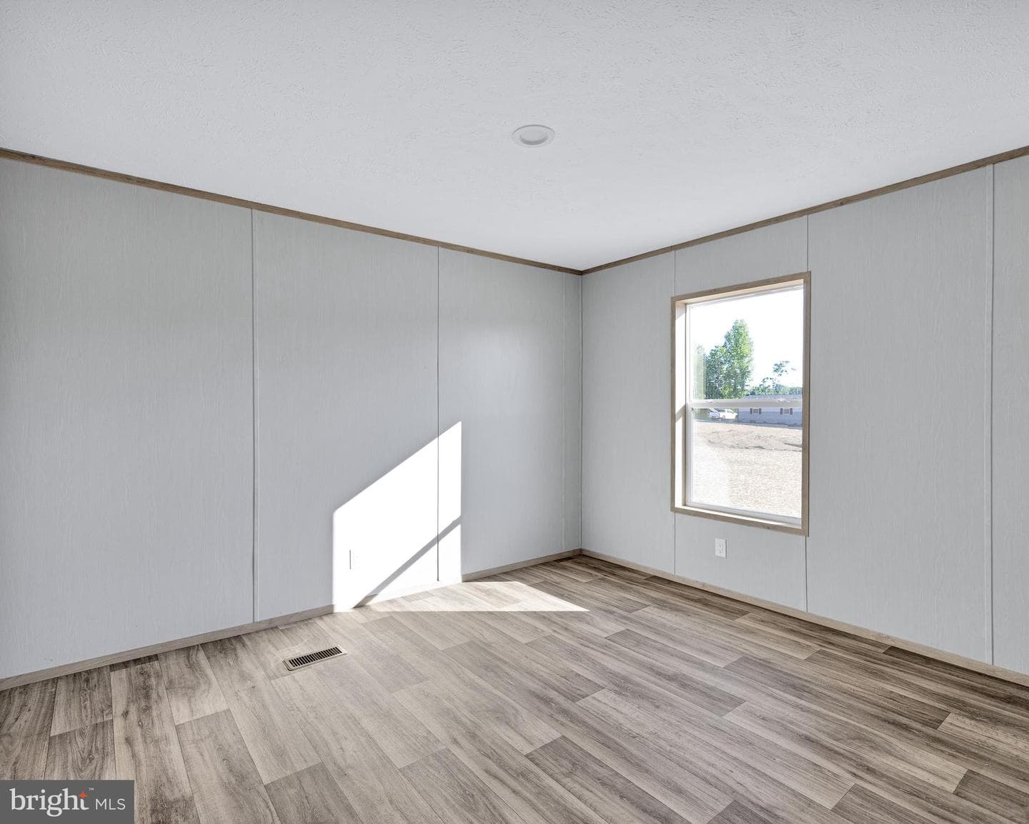 309 Moorefield Road photo 11