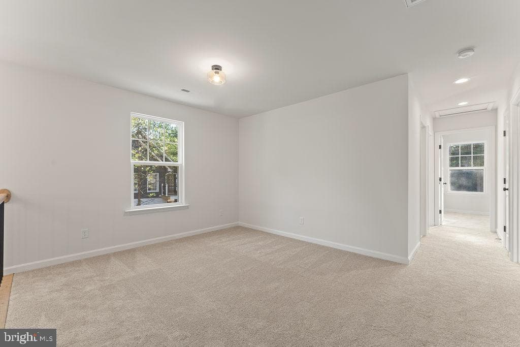 546 Paddock Lane photo 16