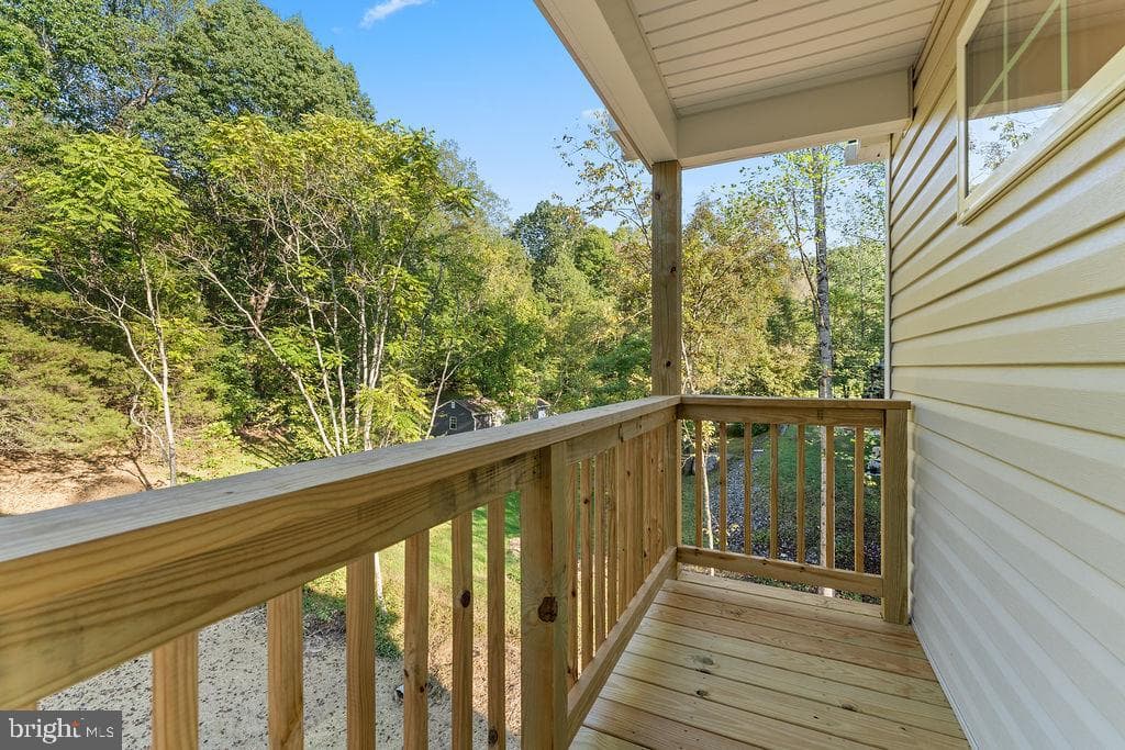 546 Paddock Lane photo 22