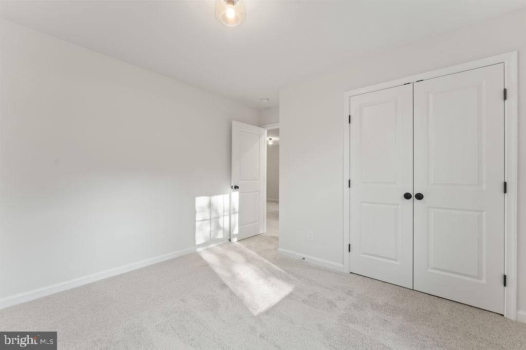 546 Paddock Lane photo 27