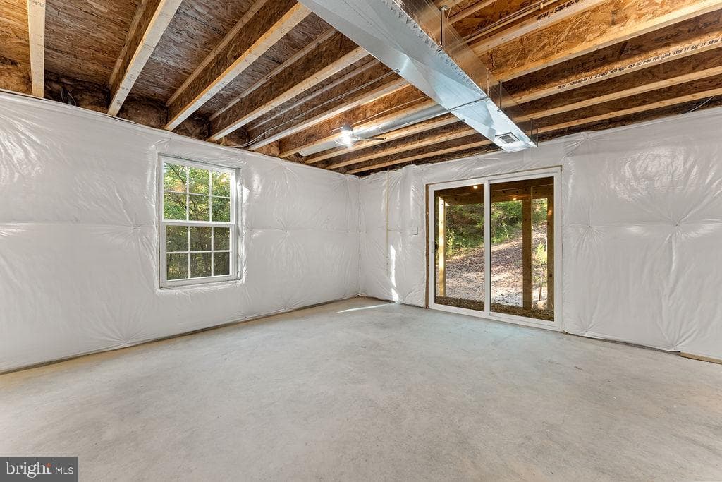 546 Paddock Lane photo 36