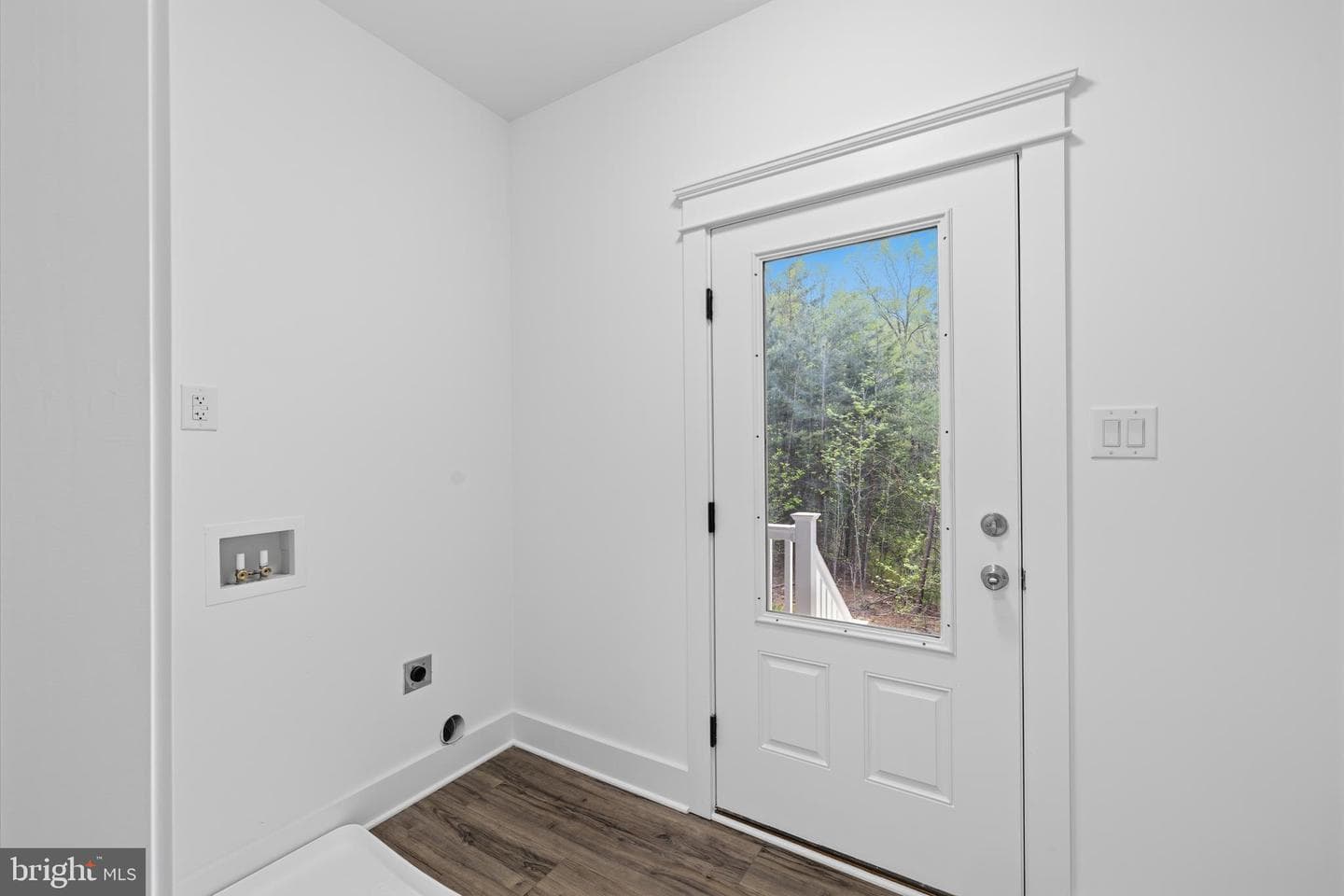 515 Noahs Landing Drive photo 31