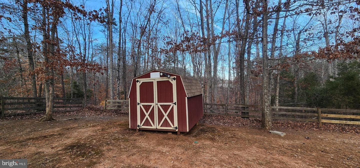 195 Shannon Glen Drive photo 16