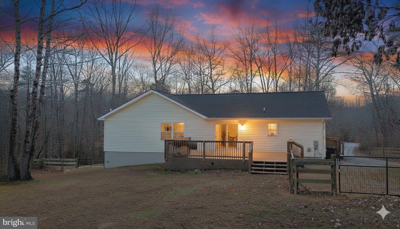 195 Shannon Glen Drive photo 2