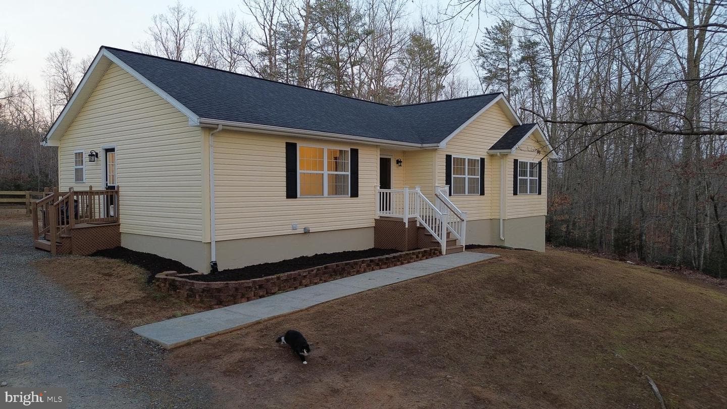 195 Shannon Glen Drive photo 8