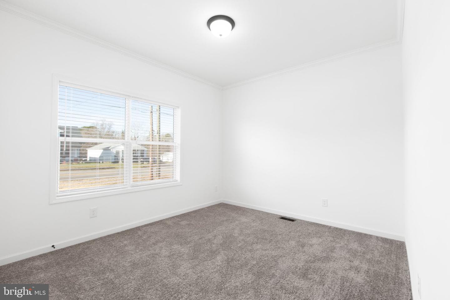 824 Mineral Avenue photo 25