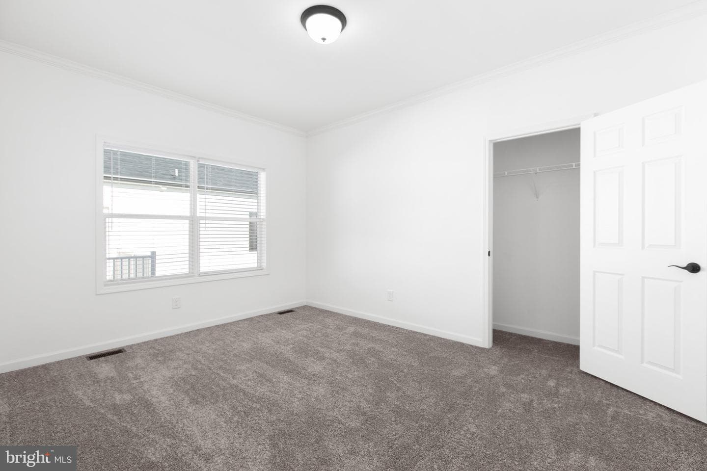 824 Mineral Avenue photo 29