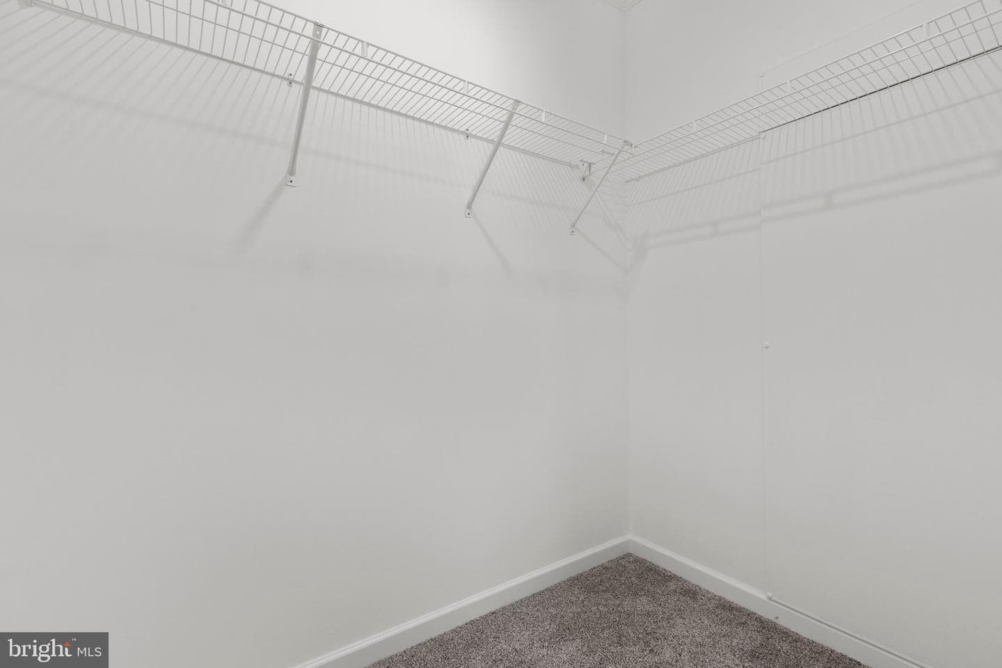 818 Mineral Avenue photo 24