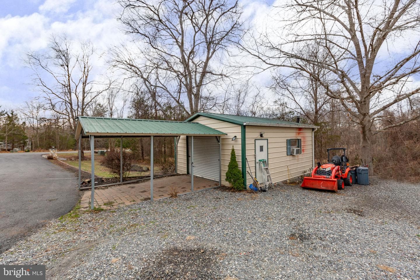 546 Palomino Drive photo 21