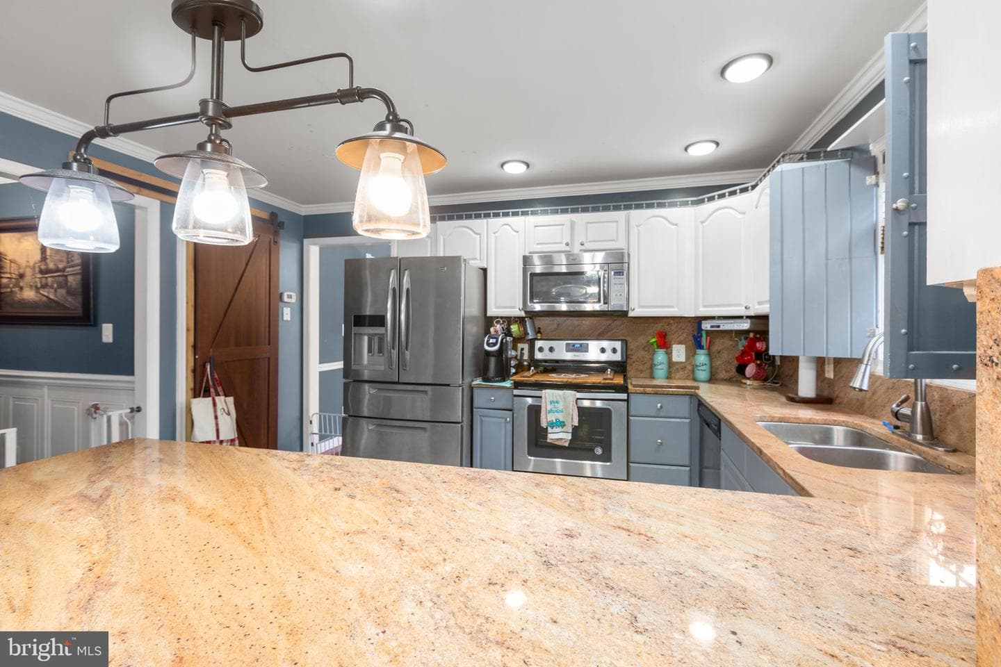 546 Palomino Drive photo 4