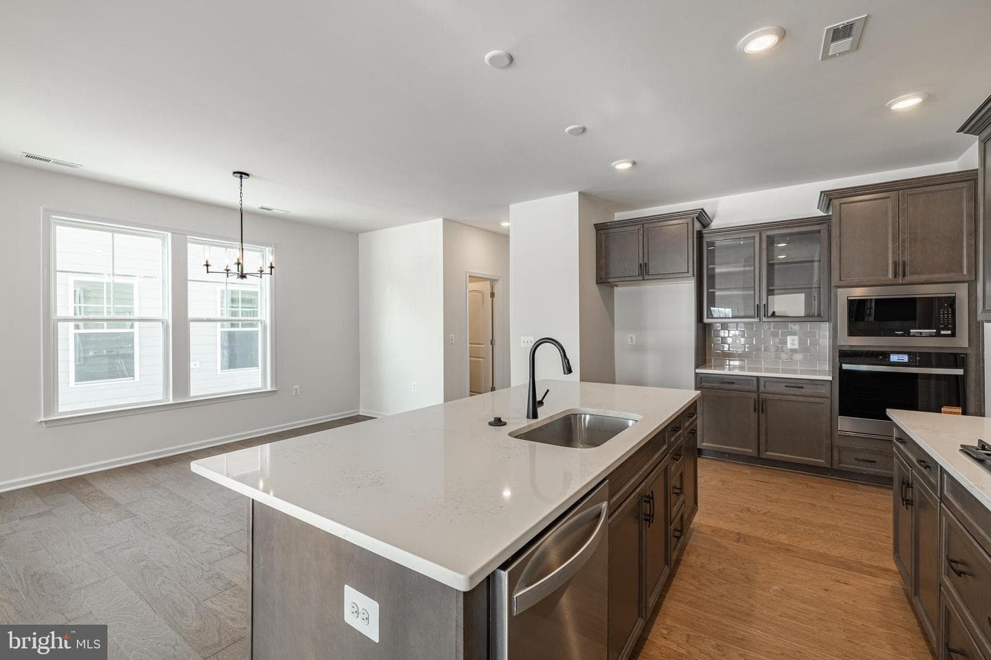497 Bayberry Lane photo 4