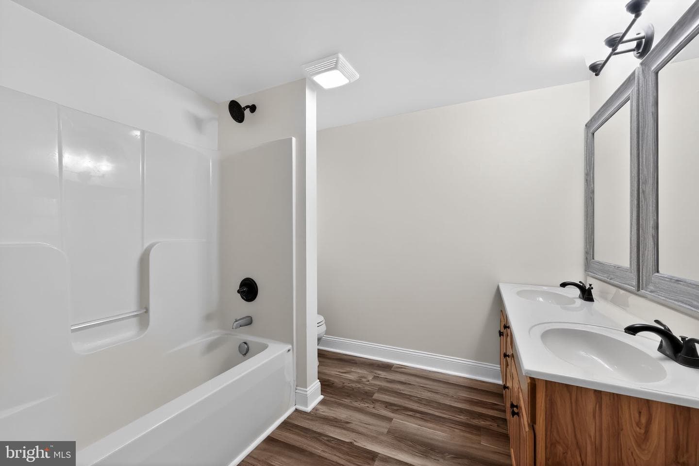 311 Holly Grove Court photo 15