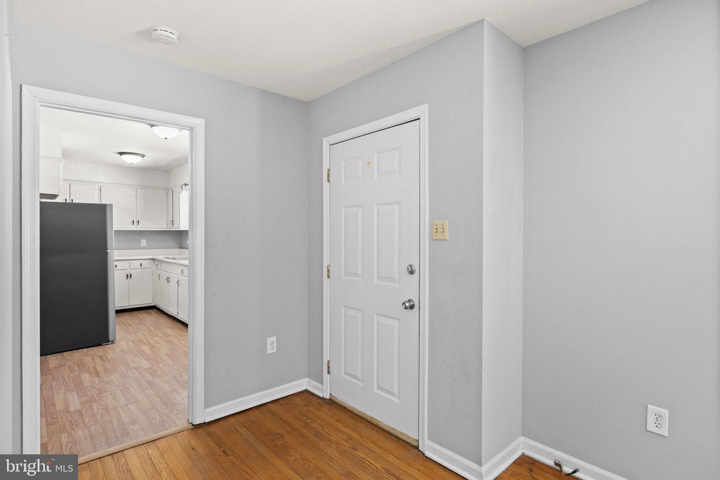 727 Chalklevel Road photo 23