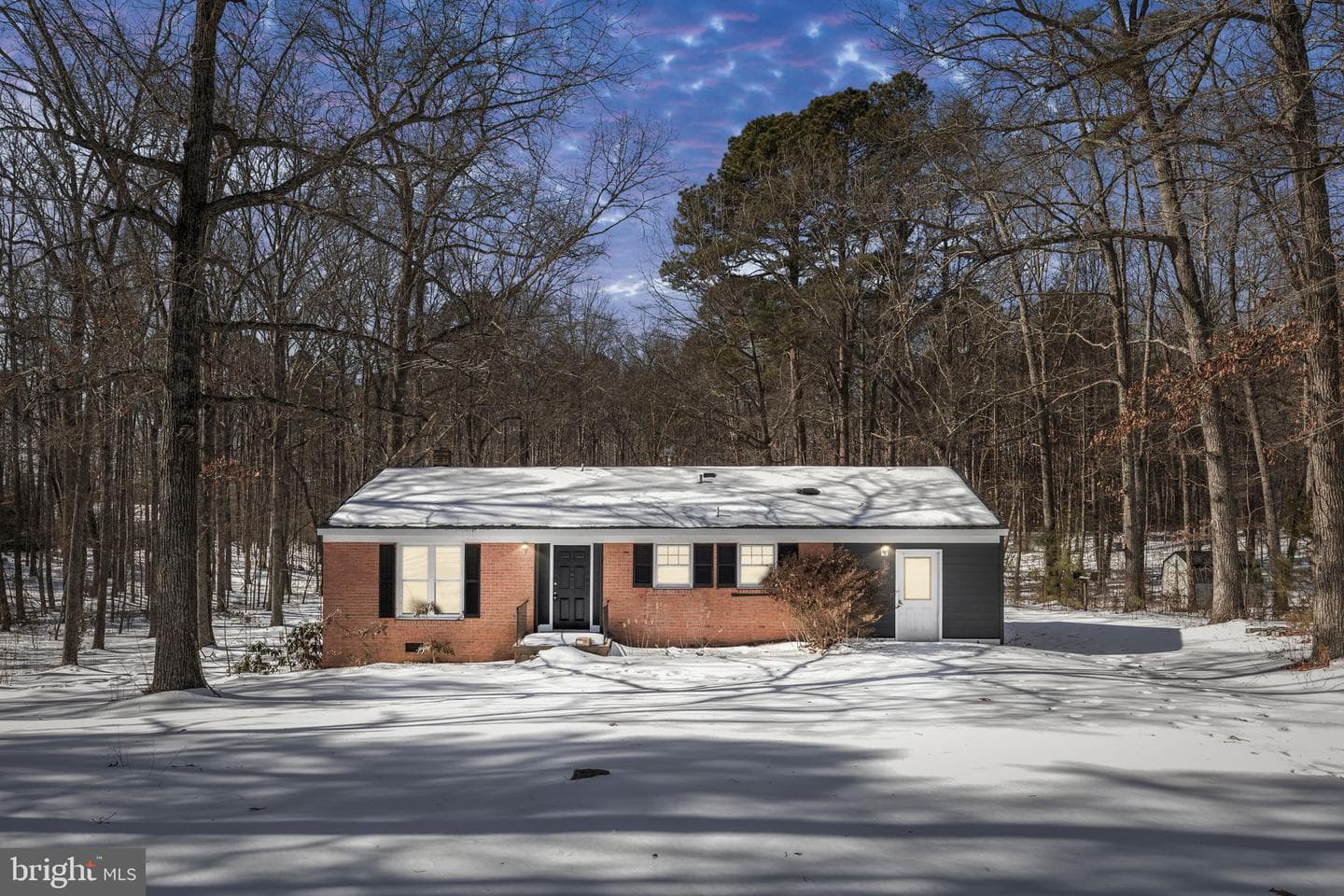 727 Chalklevel Road photo 49