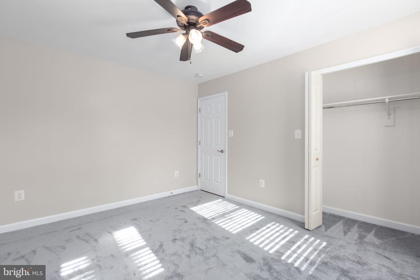 219 Oakwood Drive photo 29