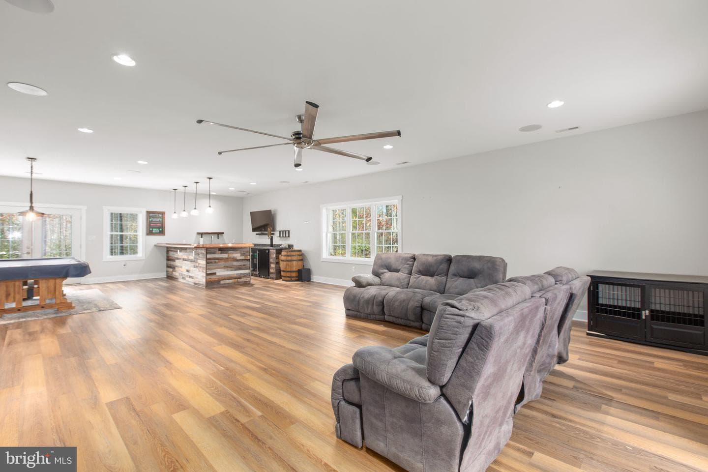 219 Oakwood Drive photo 57