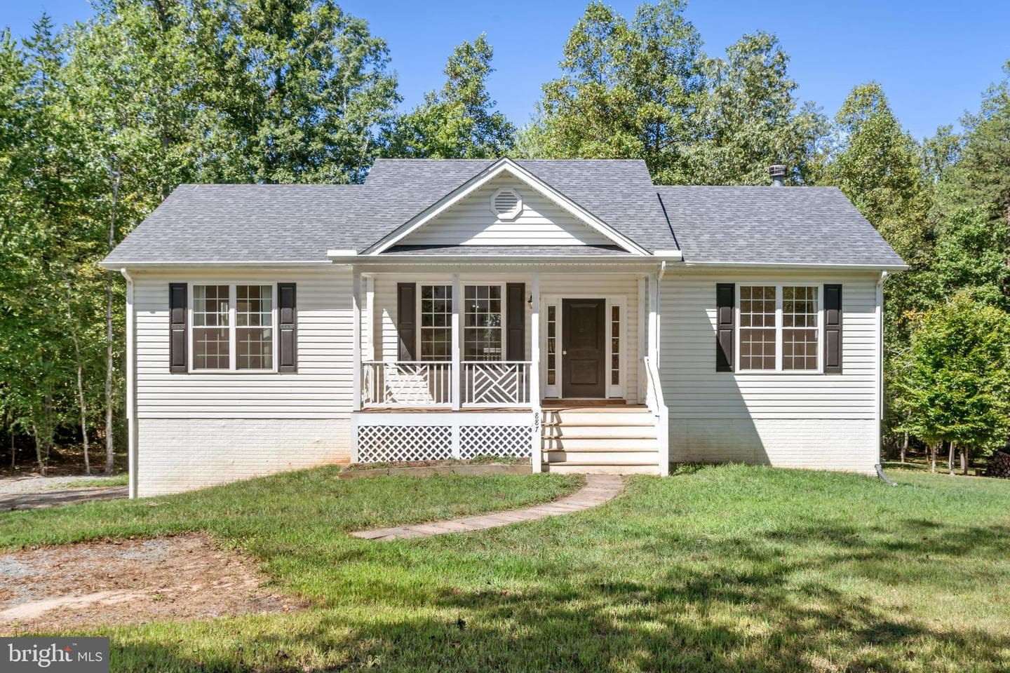 887 Hickory Creek Road, Louisa