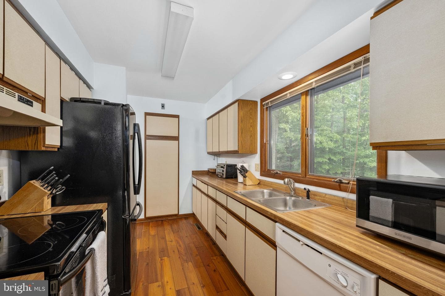 141 Becky Court photo 20