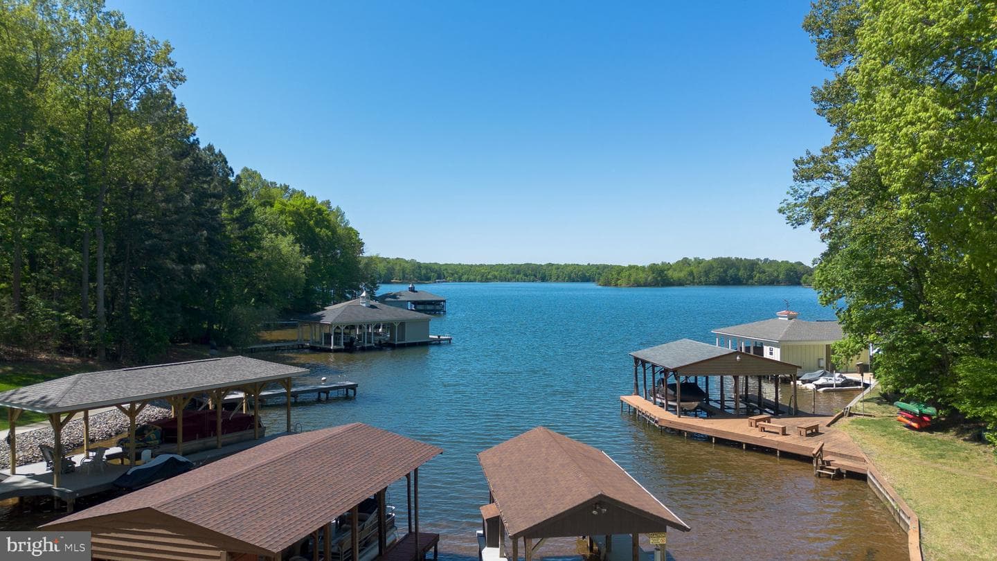 141 Becky Court photo 71