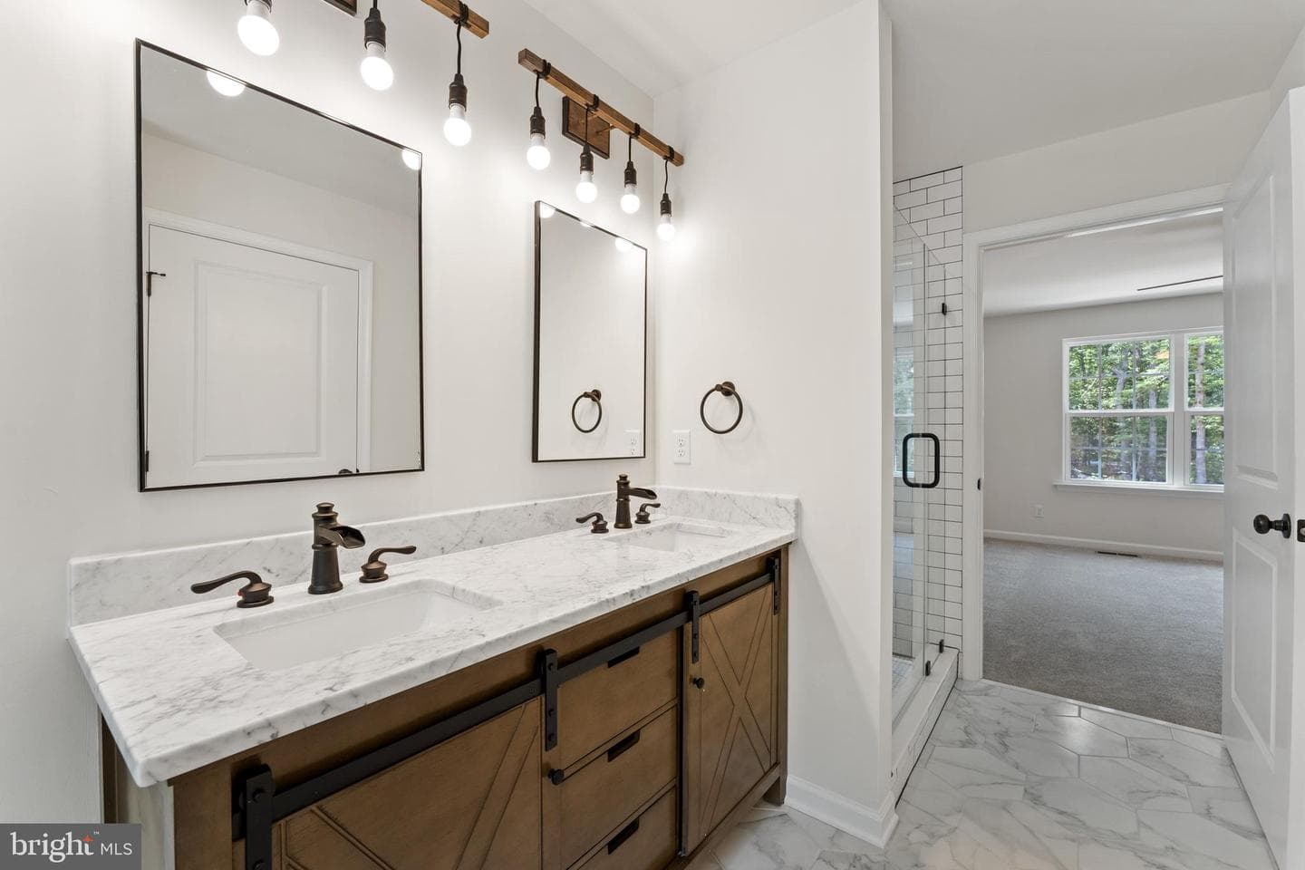 8 Shady Oaks Lane photo 11