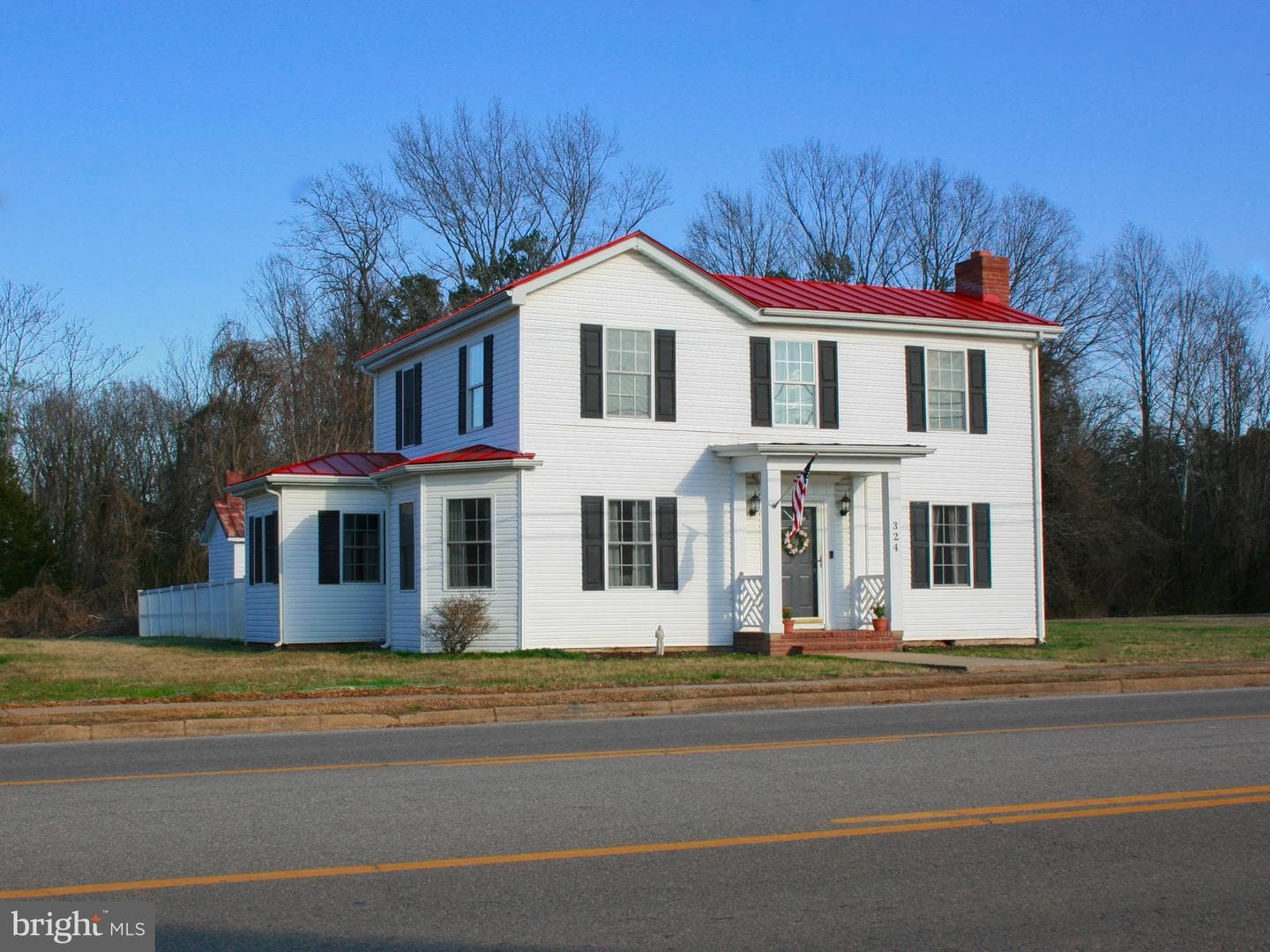 324 Mineral Avenue photo 38