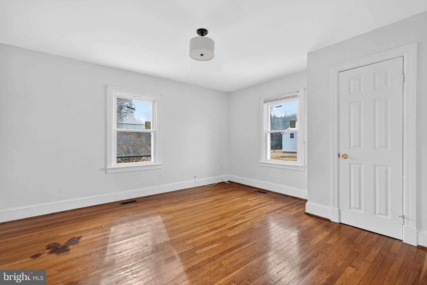 101 Lyde Avenue photo 11