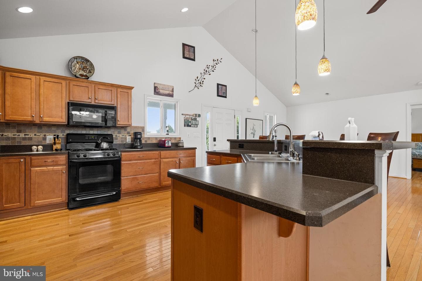 125 Lake Ct. photo 12