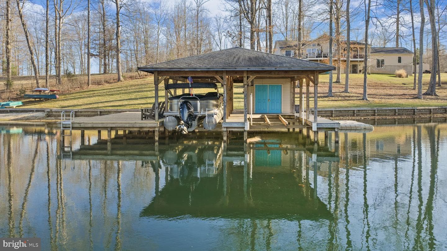 2045 Lake Forest Drive photo 19