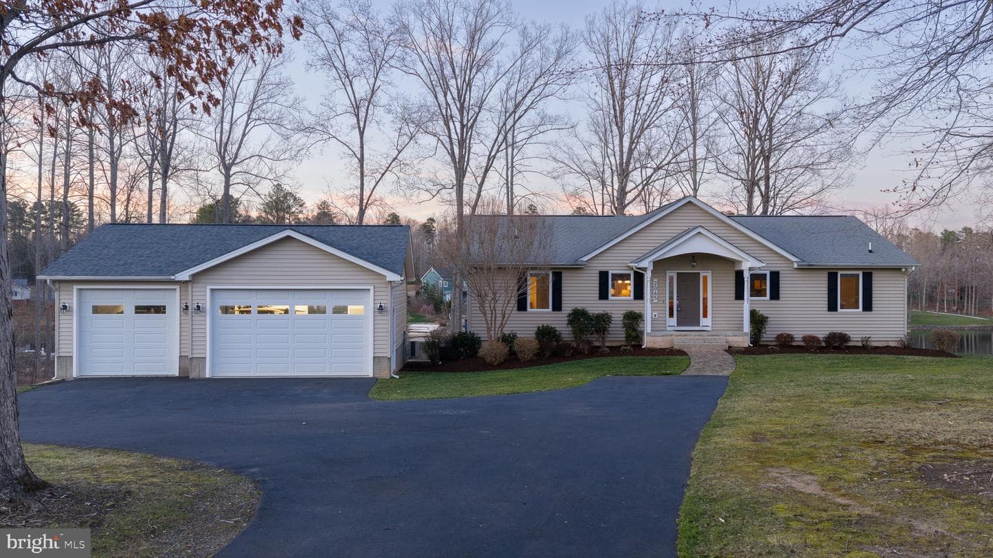 2045 Lake Forest Drive photo 25