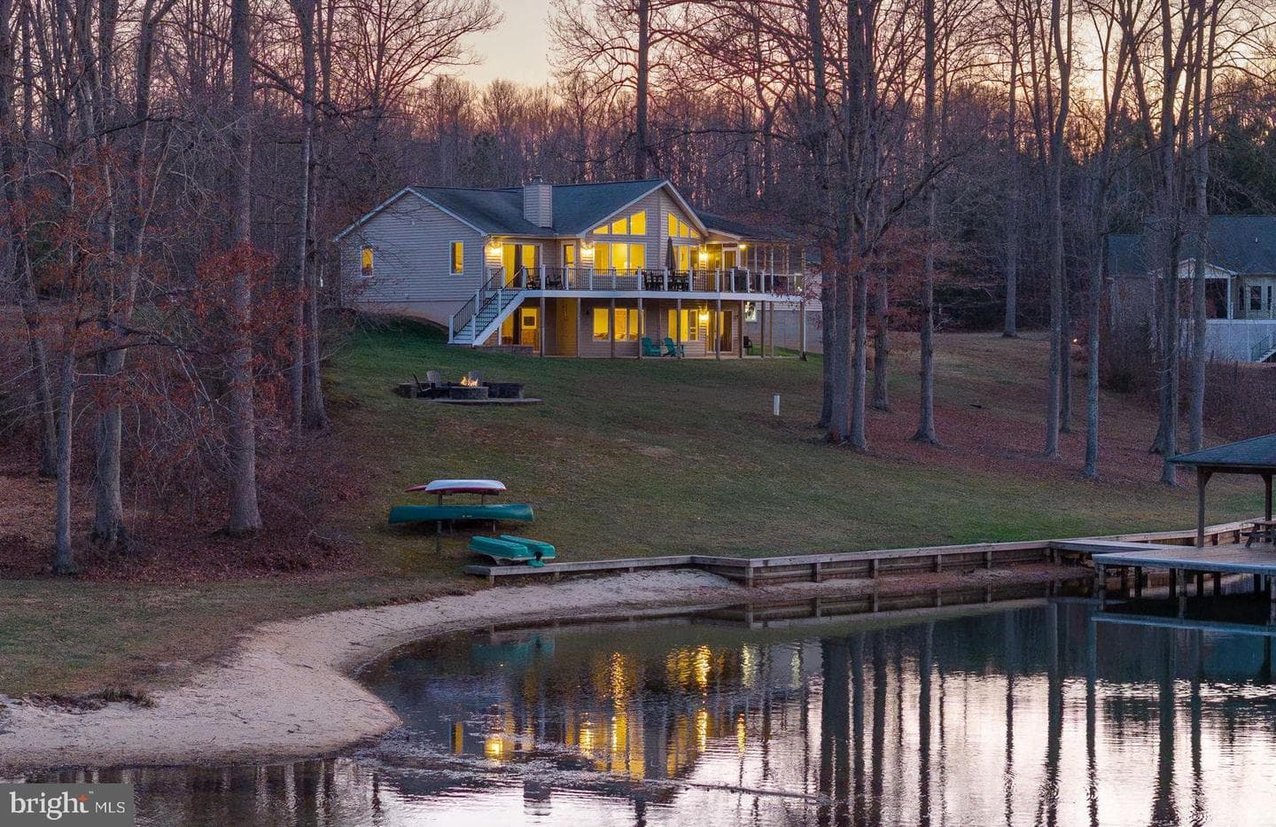 2045 Lake Forest Drive photo 4