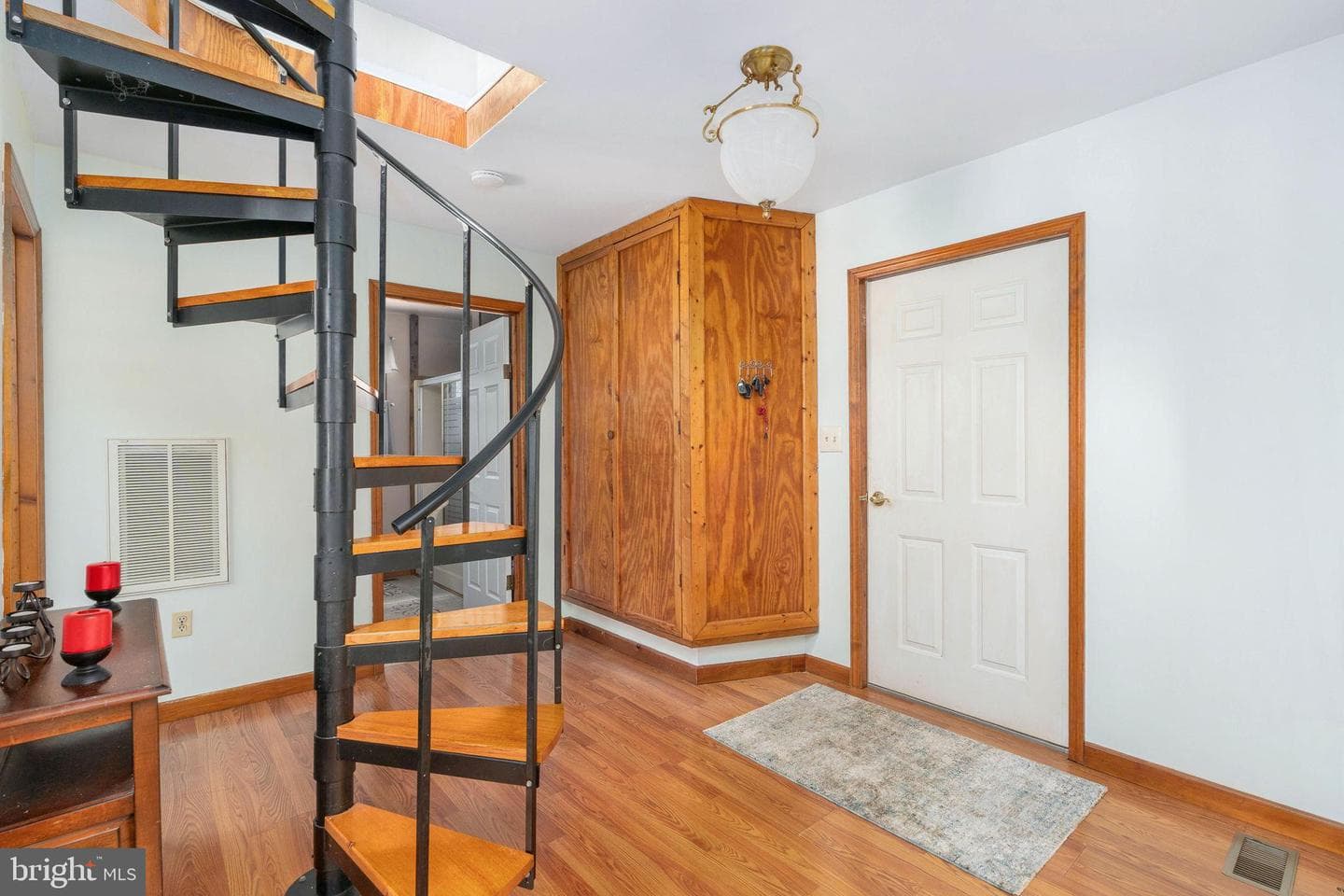586 Jacoby Road photo 12