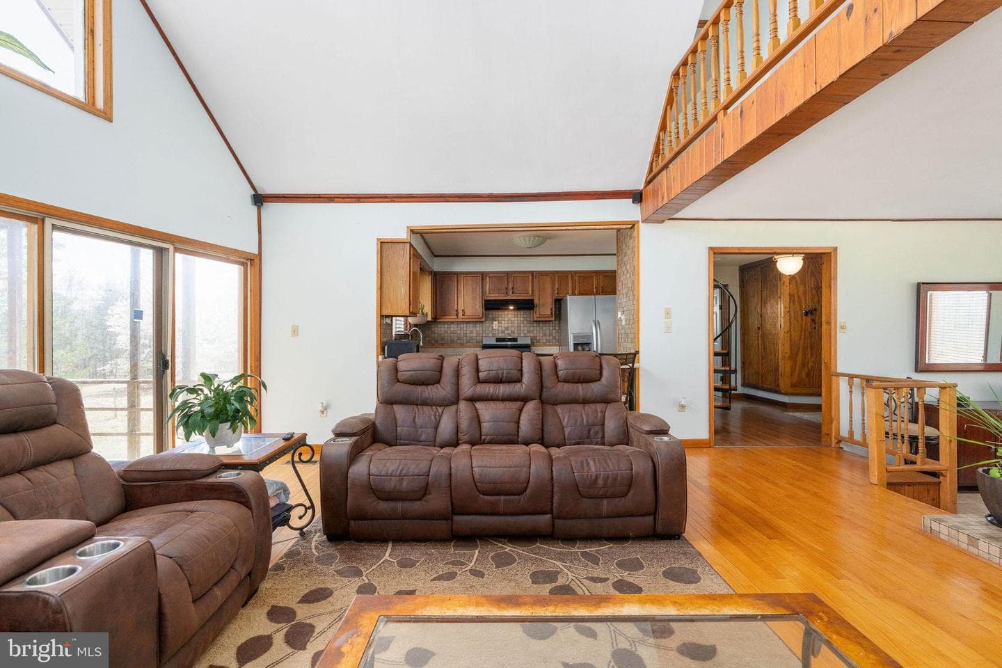 586 Jacoby Road photo 13