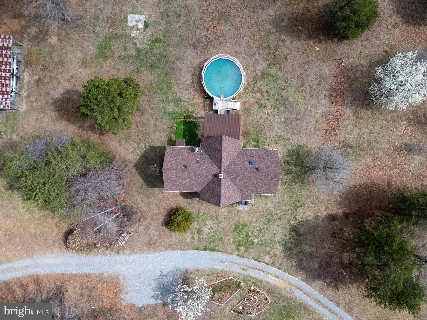 586 Jacoby Road photo 54