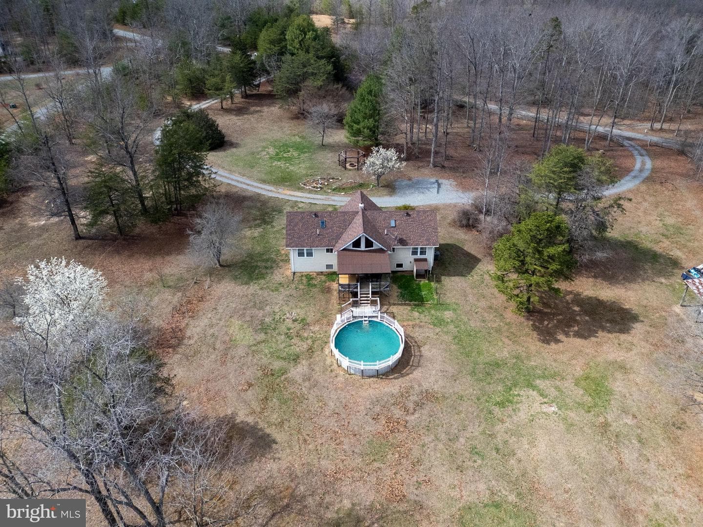 586 Jacoby Road photo 57