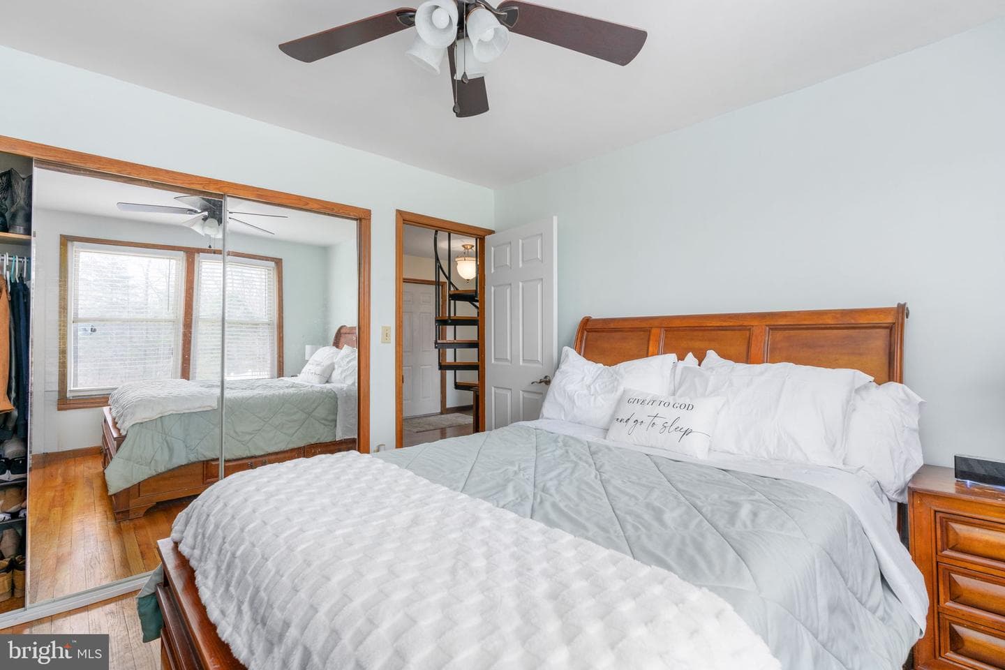 586 Jacoby Road photo 7