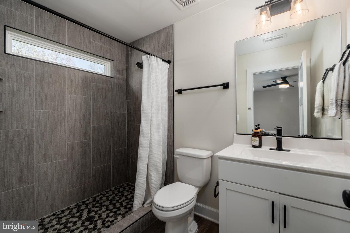 579 Fairview Drive photo 31