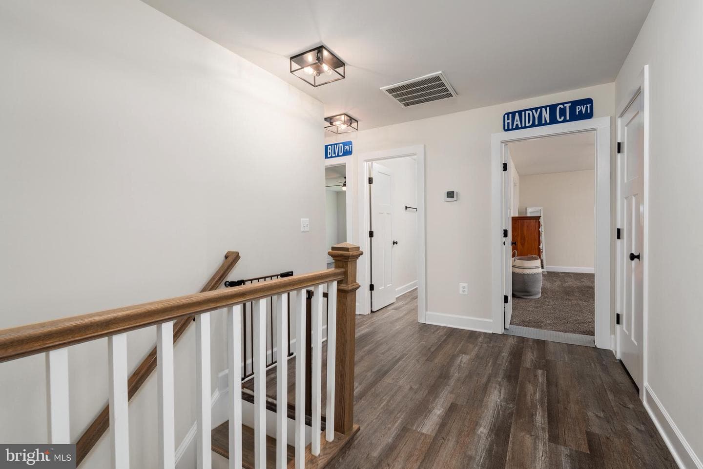 579 Fairview Drive photo 40